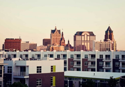Milwaukee skyline buildings